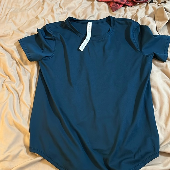 Lululemon too size 4 blue - Picture 1 of 2